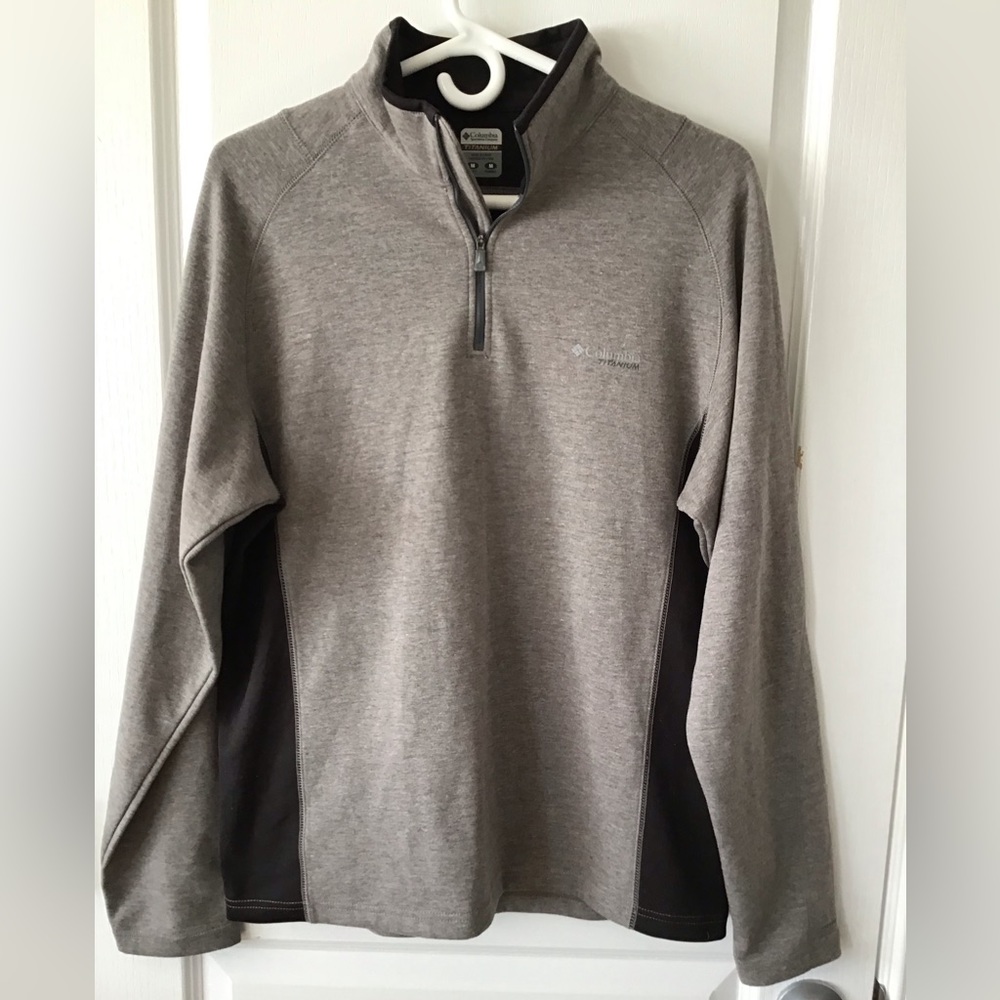Mens Columbia Pull-over Top